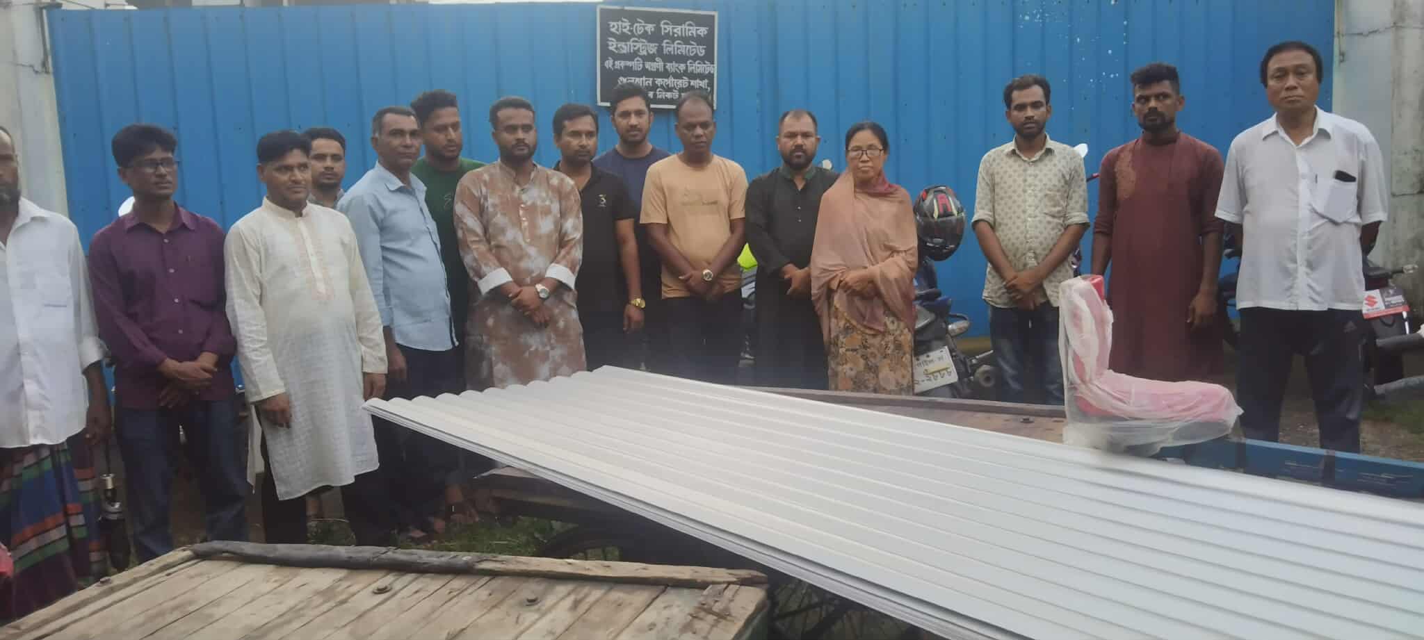 নর্থ এক্সপ্রেস নিউজ এ সংবাদ প্রকাশের পর সুপ্রীয়া ম্রী পেলেন ঘর তৈরির ঢেউটিন