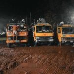 সলঙ্গায় মাছবাহী ট্রাকে পানি ভরাটে মহাসড়ক খানা খন্দের অভিযোগ