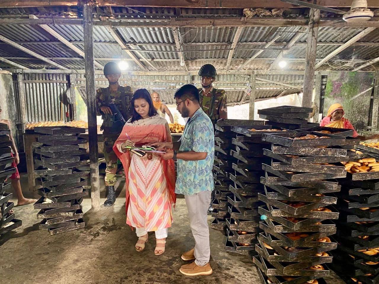 মধুপুরে বেকারি ও মশলা মিলে জরিমানা 