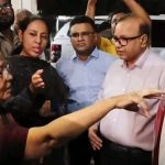 বালিয়াডাঙ্গীতে প্রাণিসম্পদ কর্মকর্তার গাড়িতে মেয়াদোত্তীর্ণ ওষুধ