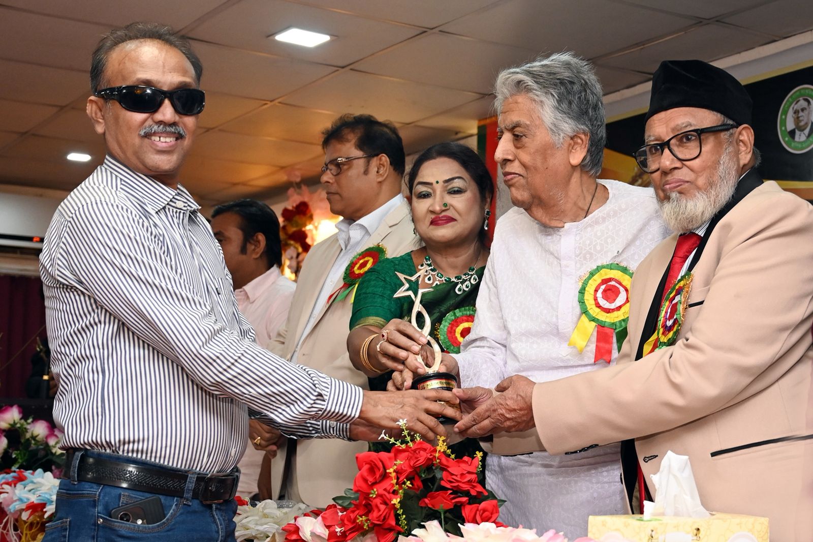 “শেরে বাংলা স্টার আওয়ার্ড” পেলেন সাংবাদিক এস এম নাসির