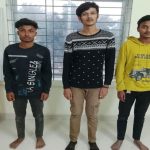 বগুড়ার সারিয়াকান্দিতে মশাল মিছিলের ব্যানারসহ আওয়ামী লীগের ৩ কর্মী গ্রেফতার