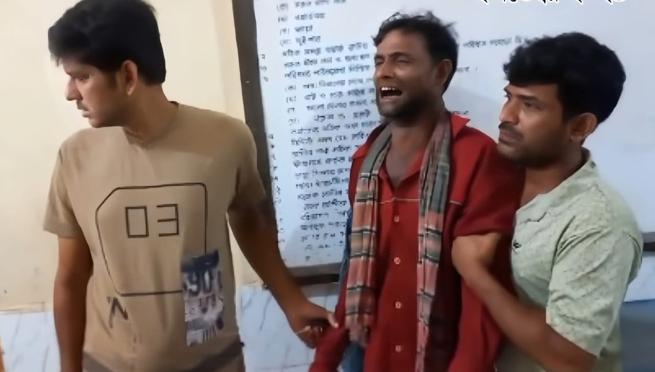 রাজবাড়ীতে মোটরসাইকেল দুর্ঘটনায় এক কিশোর নিহত আহত ১