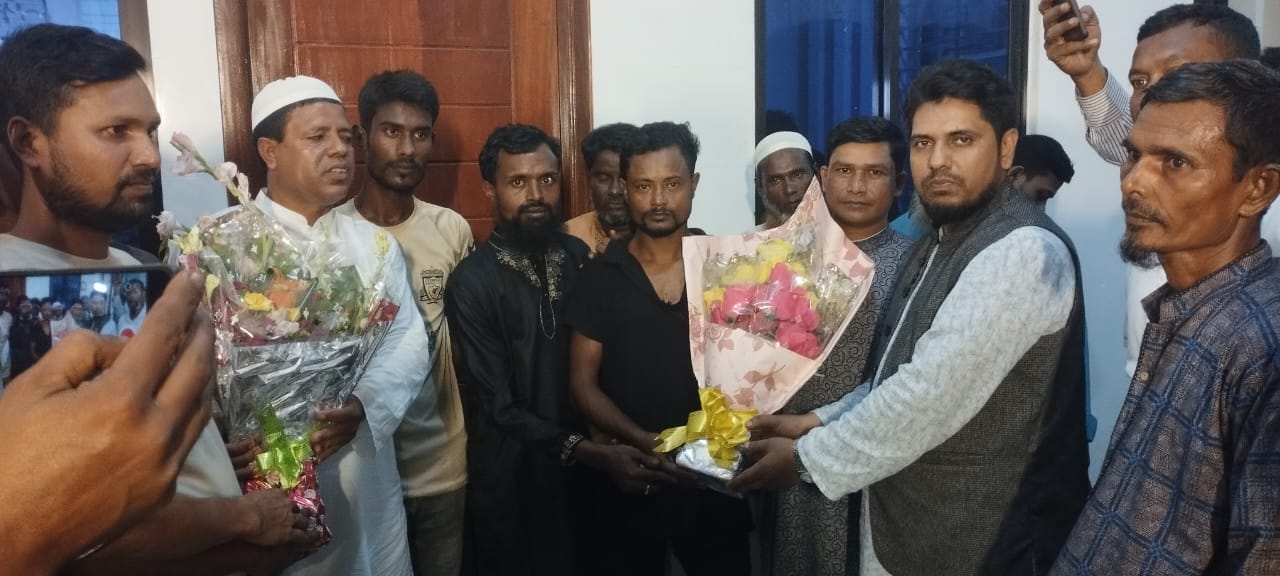 কুড়িগ্রাম এবি পার্টিতে বিভিন্ন দলের নেতাকর্মী সহ তিন শতাধিক ব্যাক্তির যোগদান
