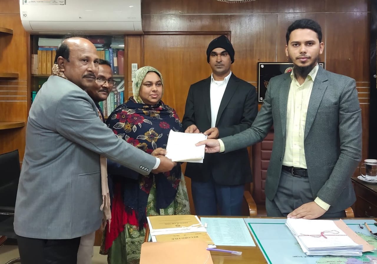 রাজবাড়ী-২ আসনে স্বতন্ত্র প্রার্থী হিসেবে মনোনয়নপত্র দাখিল করলেন সাবেক এমপি নাসিরুল হক সাবু