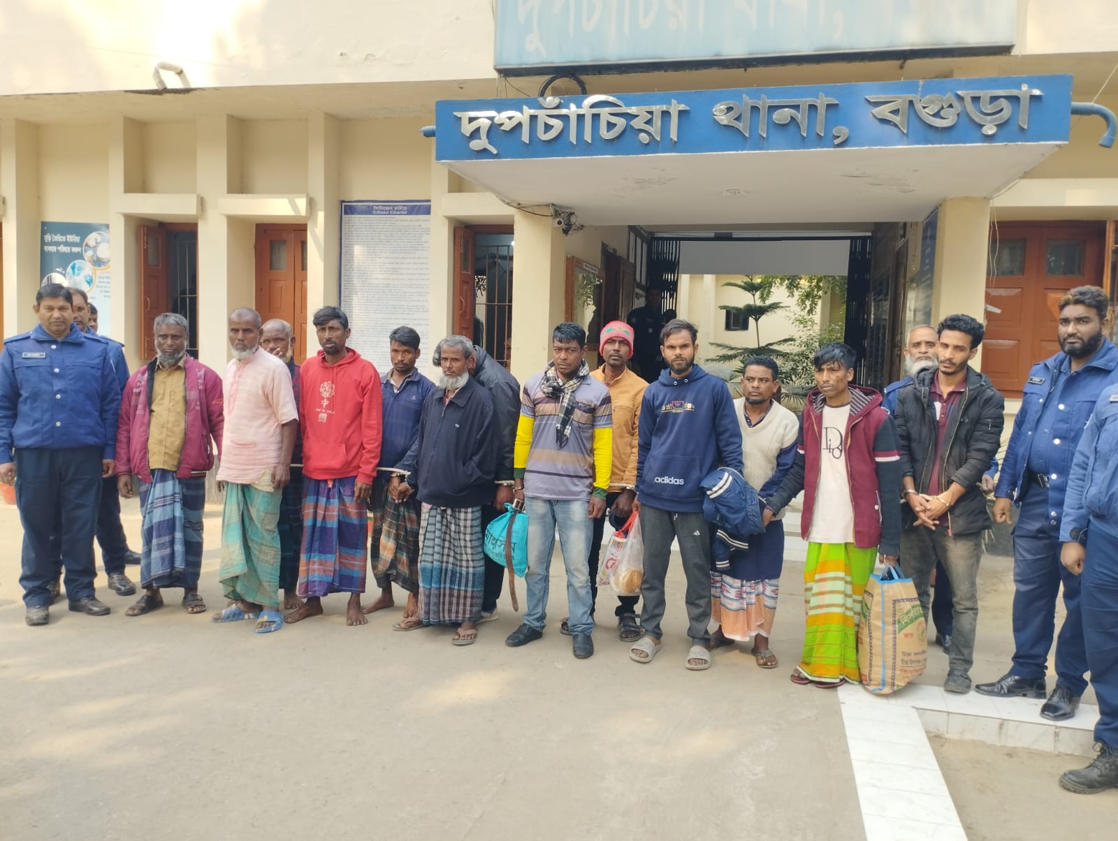 দুপচাঁচিয়ায় বিভিন্ন মামলায় গ্রেপ্তার ১৯