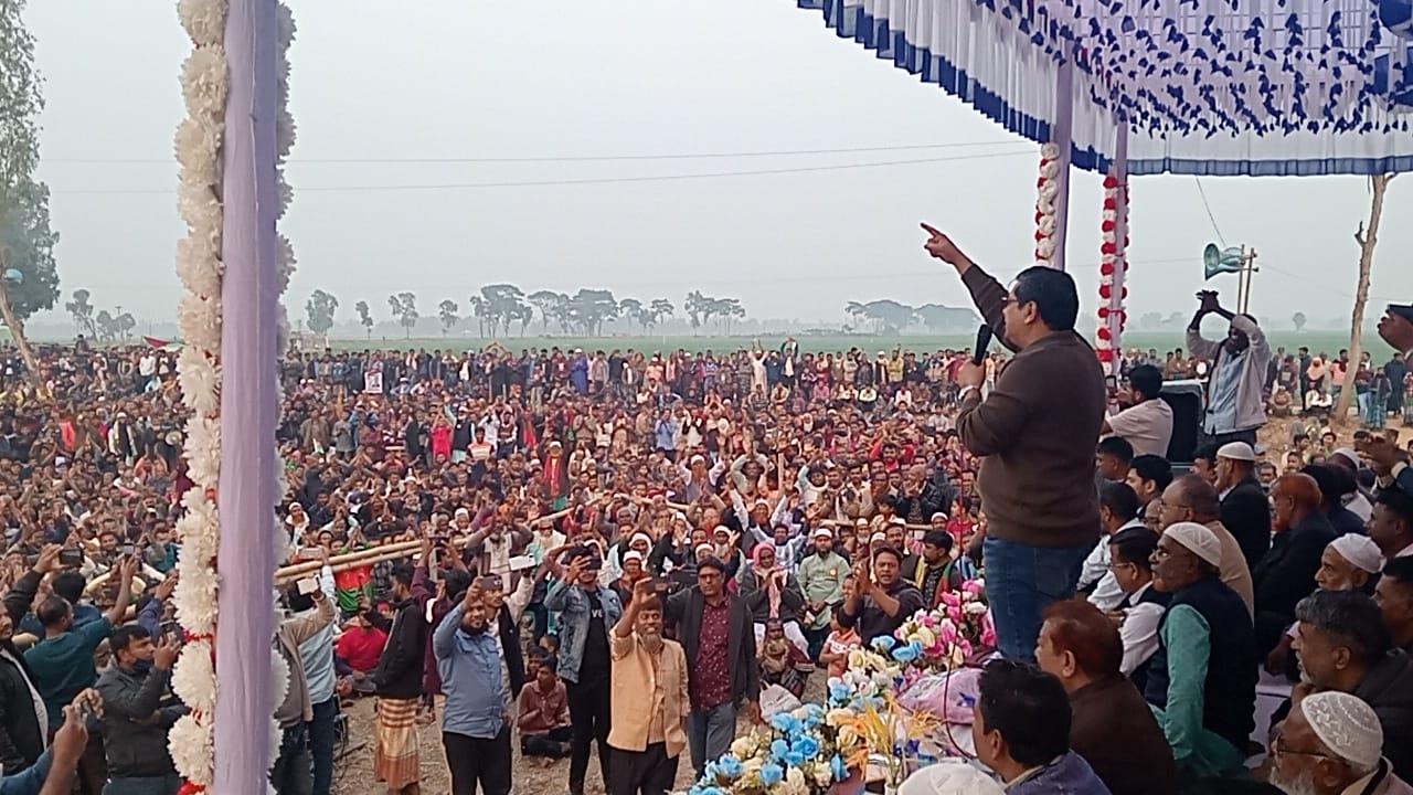 শিবগঞ্জে বিএনপির নির্বাচনী সমাবেশে জনতার ঢল