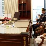 প্রধানমন্ত্রীর সঙ্গে তিন বাহিনী প্রধানের সাক্ষাৎ