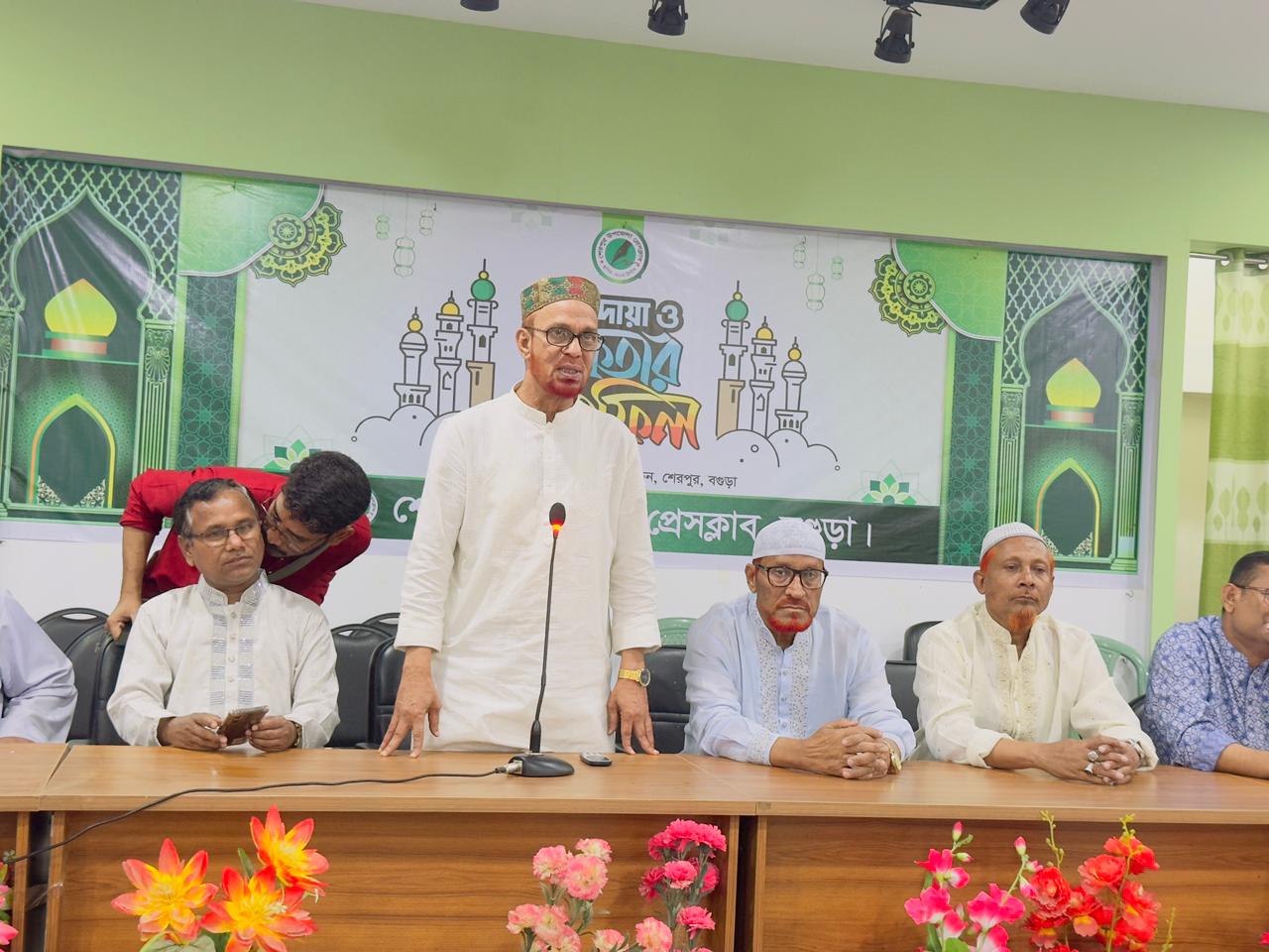 বগুড়ার শেরপুরে উপজেলা প্রেসক্লাবের ইফতার ও দোয়া মাহফিল অনুষ্ঠিত