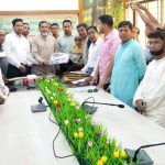 দুপচাঁচিয়ায় প্রধানমন্ত্রী ত্রান ও কল্যাণ তহবিল হতে অর্থ সহায়তা প্রদান