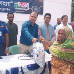 ঠাকুরগাঁও ৫ টাকায় ঈদ বাজার উপকৃত শতাধিক মানুষ