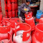 "দ্রব্যমূল্যের চাপে আরও এক ধাক্কা! ৪১০ টাকা দাম বাড়ানোর আবেদন সরকারি গ্যাস কোম্পানির"