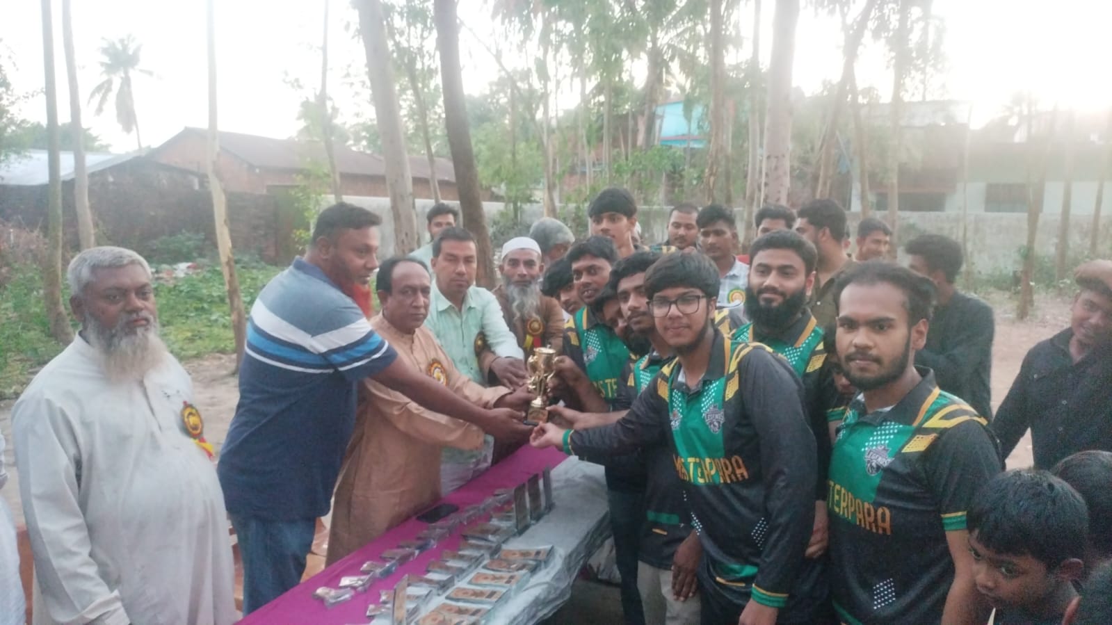 দুপচাঁচিয়ায় প্রীতি শর্ট পিচ ক্রিকেট খেলা অনুষ্ঠিত