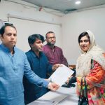 সংরক্ষিত নারী আসনে বিএনপির মনোনয়ন ফরম নিলেন রুপা বেগম