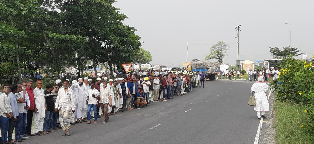 প্রধানমন্ত্রীকে স্বাগত জানাতে সিরাজগঞ্জে হাজারো নেতাকর্মীর ঢল