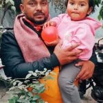রাজবাড়ীতে বজ্রপাতে বাবার মৃত্যু, অলৌকিকভাবে বেঁচে গেল শিশু