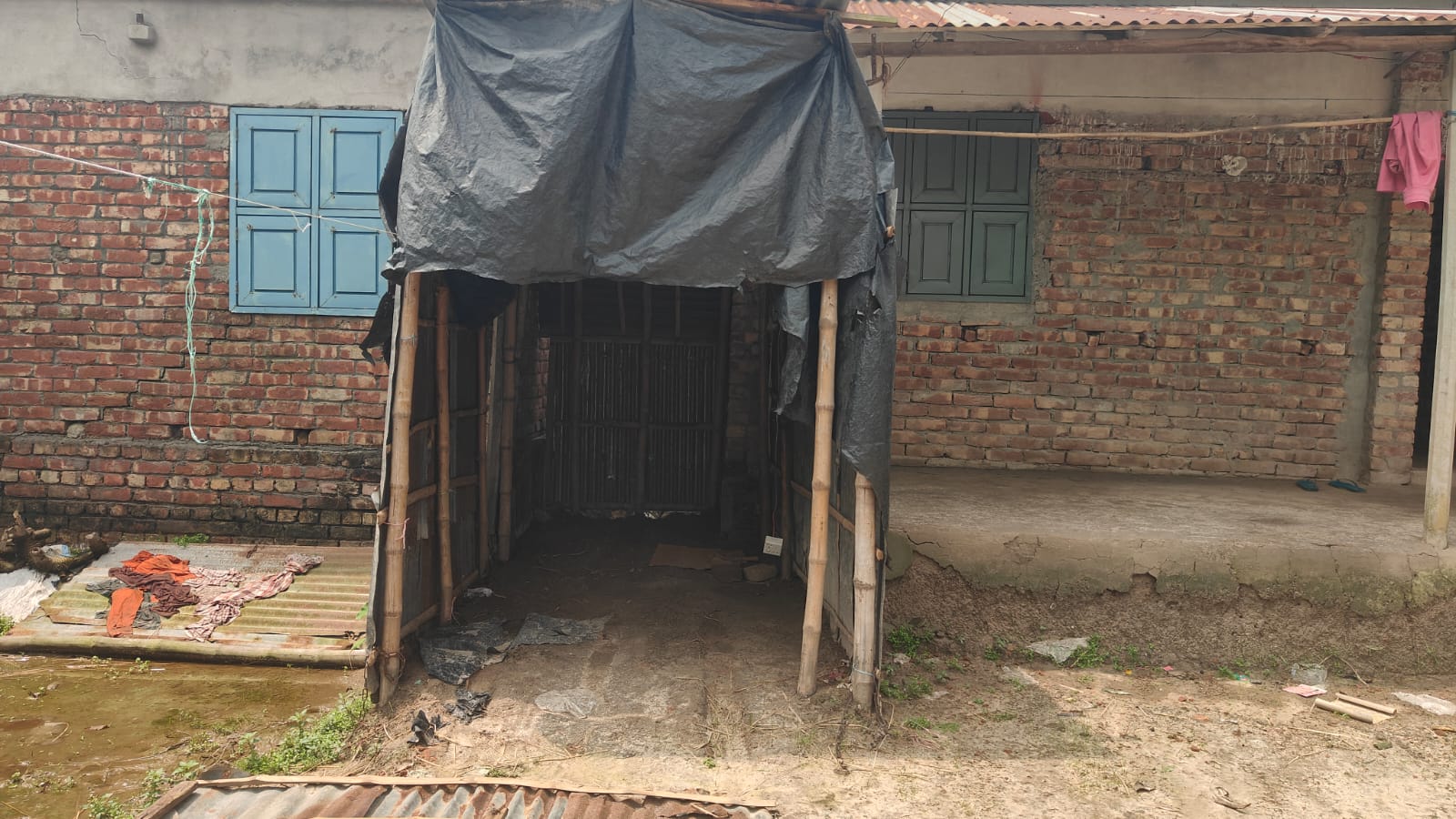 শেরপুরে বাড়ির গেটের তালা কেটে ইজি বাইক চুরির অভিযোগ