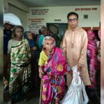 সলঙ্গা ইউনিয়নে ভিজিএফ'র ১০ কেজি চাল বিতরণ