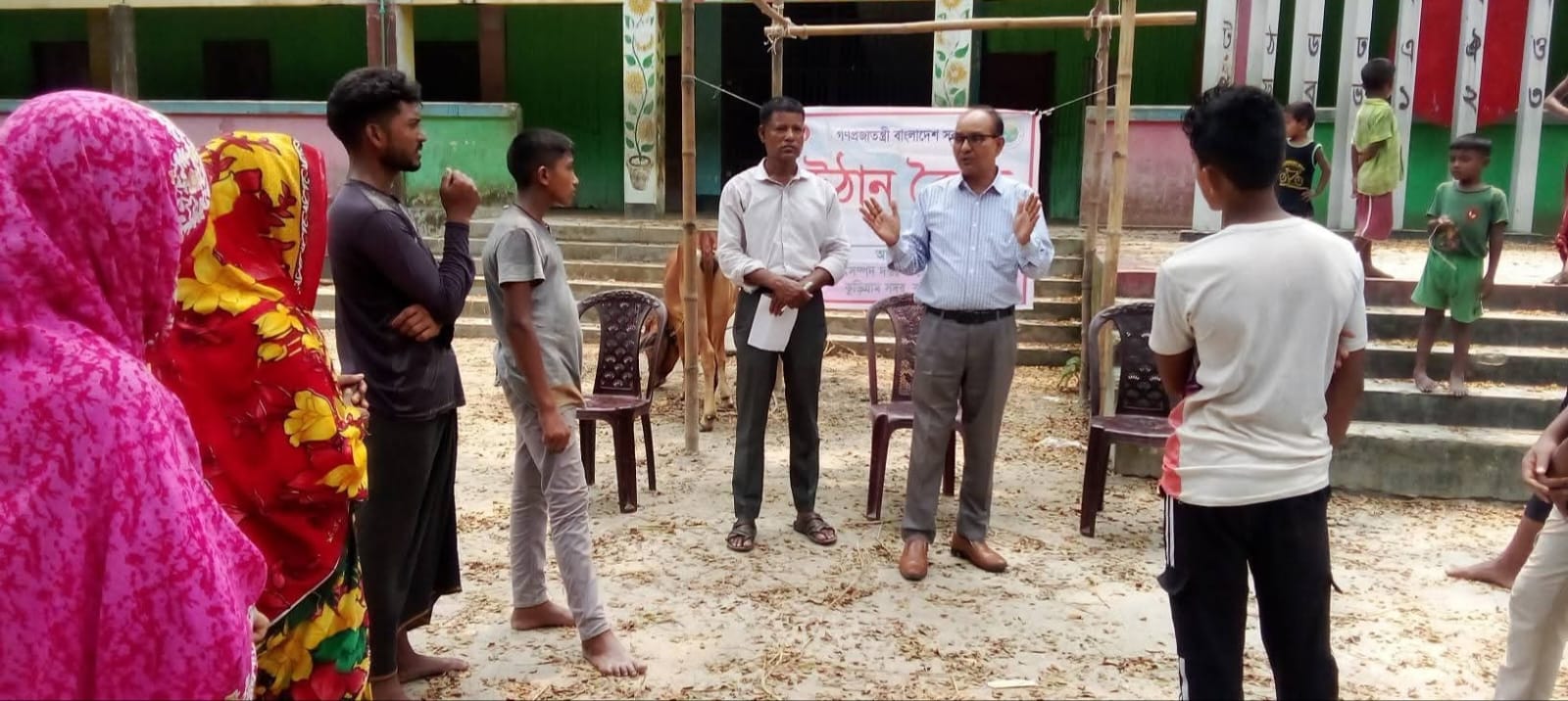 কুড়িগ্রামে ল্যাম্পি স্কিন ডিজিজ বিষয়ে সচেতনতা বৃদ্ধি ও ভ্যাকসিন কার্যক্রম অনুষ্ঠিত