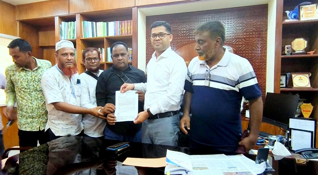 হিমাগারে ভাড়া কমানোর দাবীতে চাষিদের স্মারকলিপি প্রদান