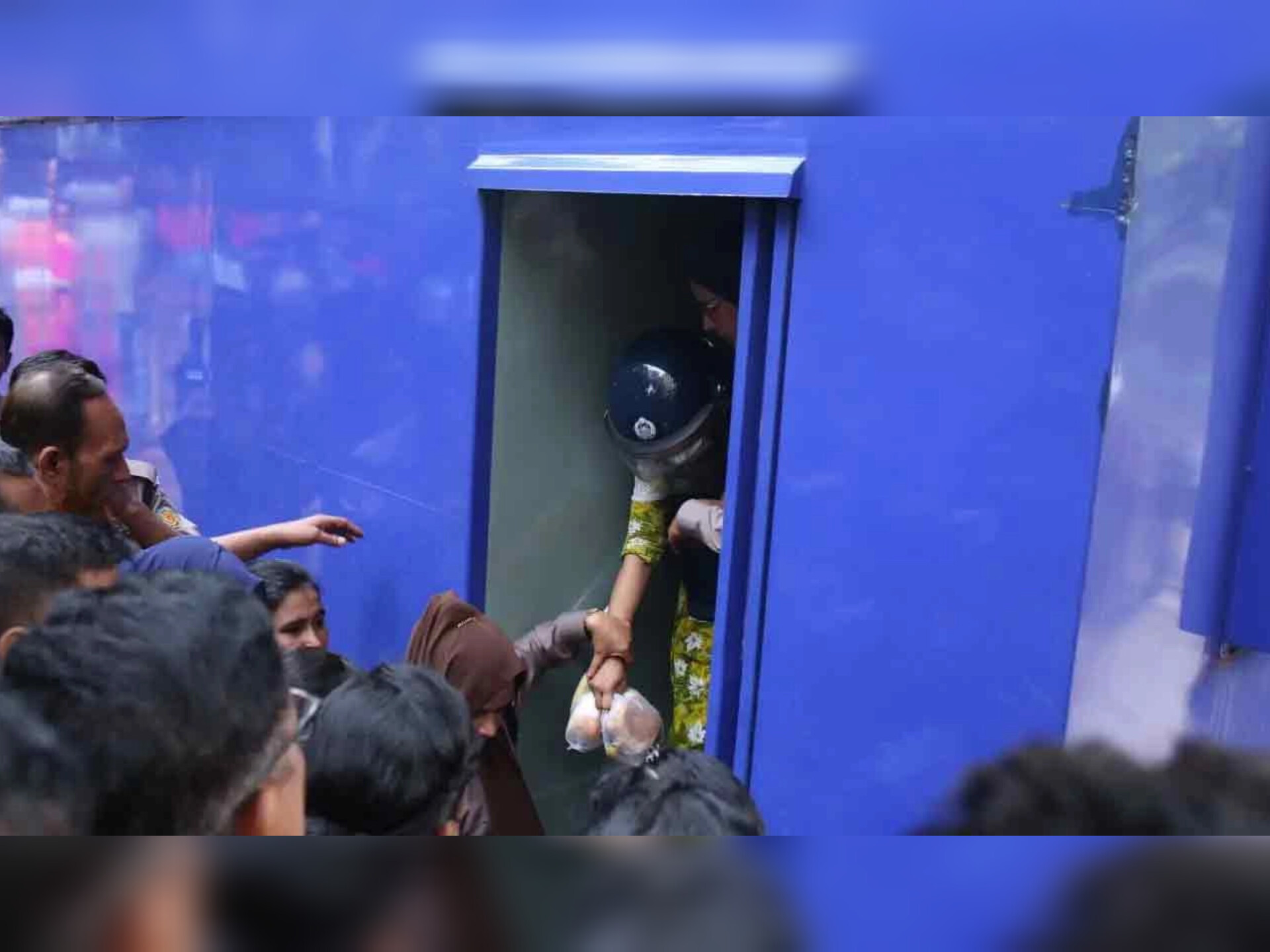 রামিসা হত্যা: আদালতে আনা হলো আসামি সোহেলের স্ত্রীকে